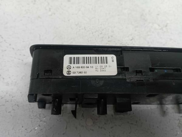 BOUTON LEVE VITRE MERCEDES - Vue 3